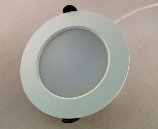LED Einbauspot weiss 8 Watt dimmbar **Restposten** 